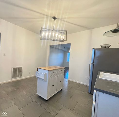 3818 Central Avenue, Indianapolis, IN 46205