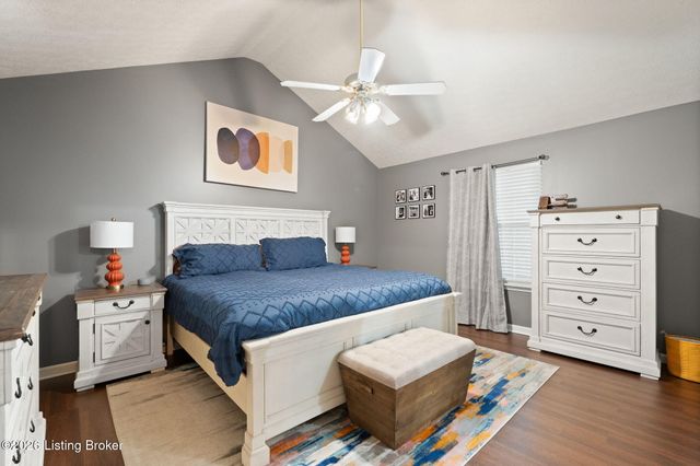 7704 Chloe Chase, Louisville, KY 40219