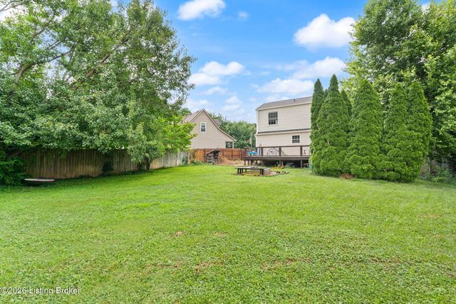 7704 Chloe Chase, Louisville, KY 40219