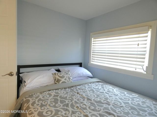 24 E Chadwick Way, Lavallette, NJ 08735