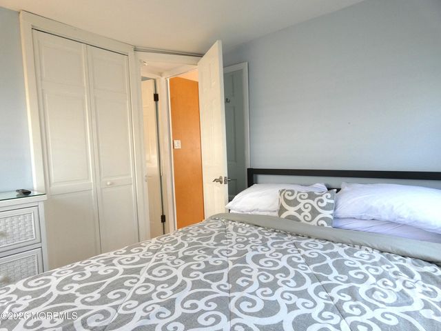 24 E Chadwick Way, Lavallette, NJ 08735