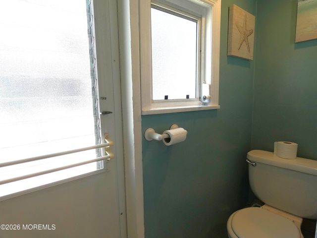 24 E Chadwick Way, Lavallette, NJ 08735