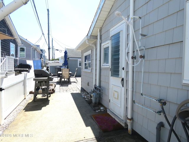 24 E Chadwick Way, Lavallette, NJ 08735
