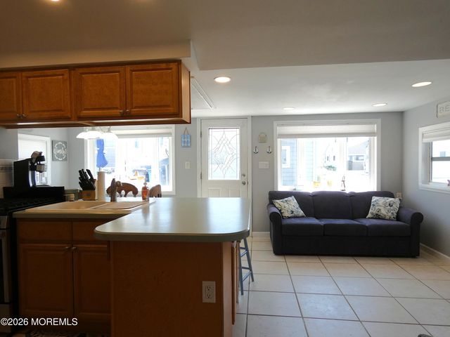 24 E Chadwick Way, Lavallette, NJ 08735