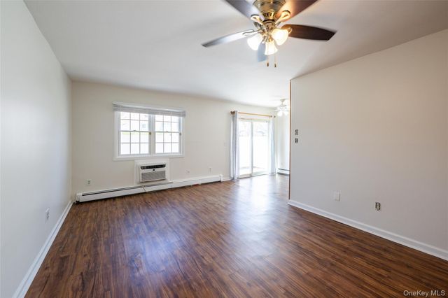 460 Old Town Road 20F, Port Jefferson Station, NY 11776