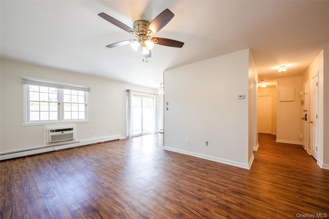 460 Old Town Road 20F, Port Jefferson Station, NY 11776