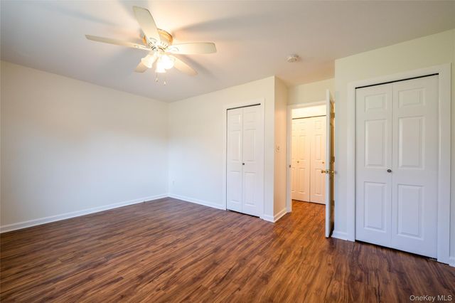 460 Old Town Road 20F, Port Jefferson Station, NY 11776