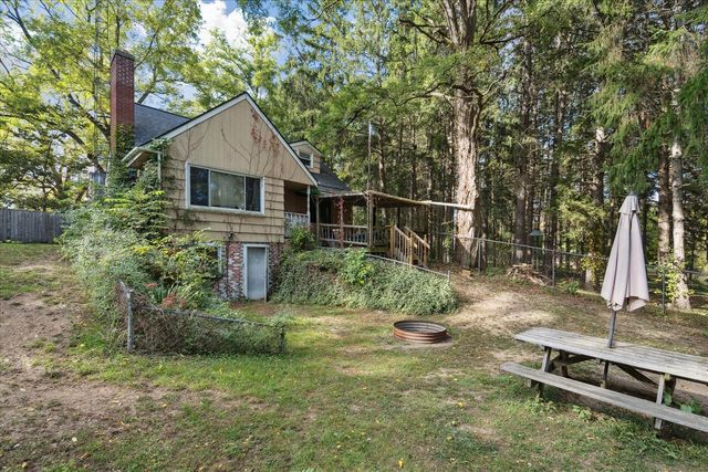 22235 N Bedford Road, Battle Creek, MI 49017