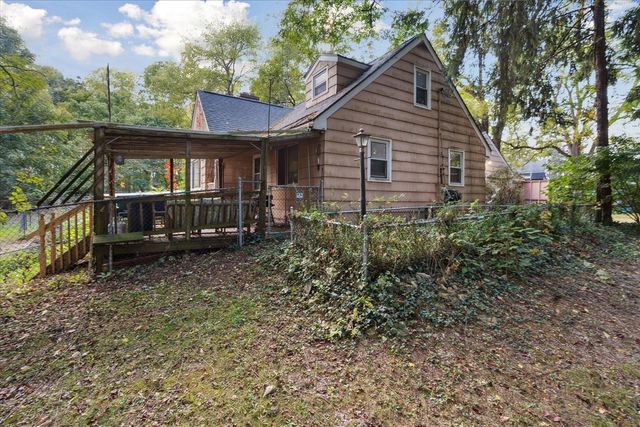 22235 N Bedford Road, Battle Creek, MI 49017