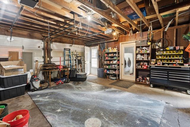 22235 N Bedford Road, Battle Creek, MI 49017