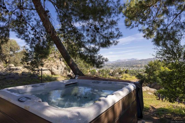 1820 Grove Road, El Cajon, CA 92020