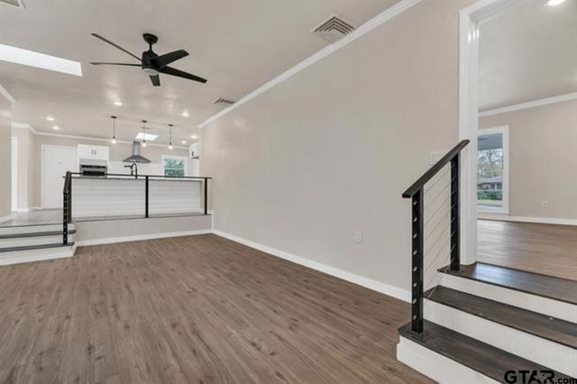 2425 Oak Ln, Tyler, TX 75701