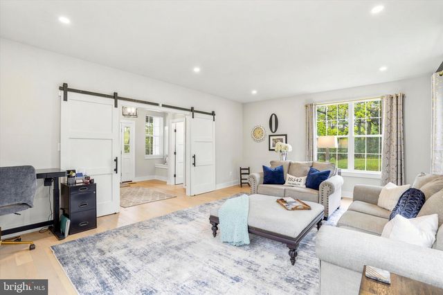 120 IVY MILLS RD, Glen Mills, PA 19342