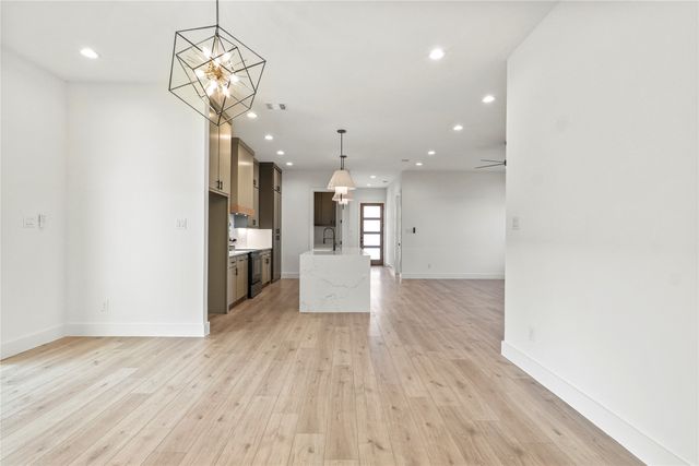 1222 Gannon Lane, Desoto, TX 75115