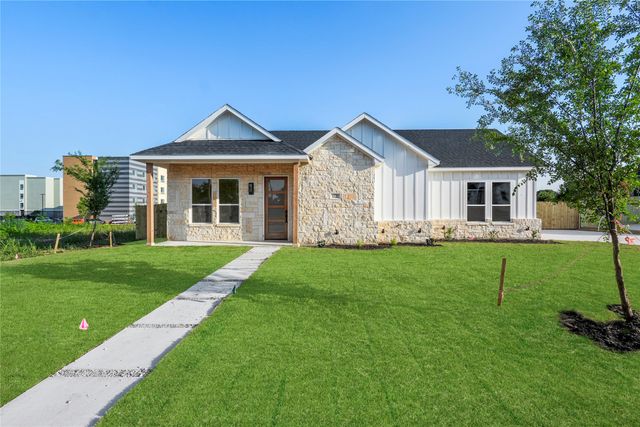 1222 Gannon Lane, Desoto, TX 75115