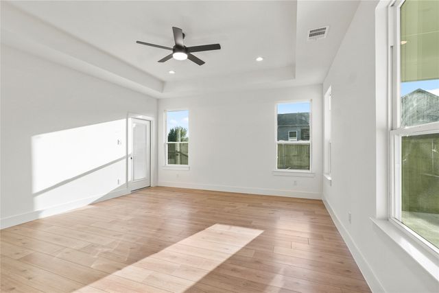 1222 Gannon Lane, Desoto, TX 75115