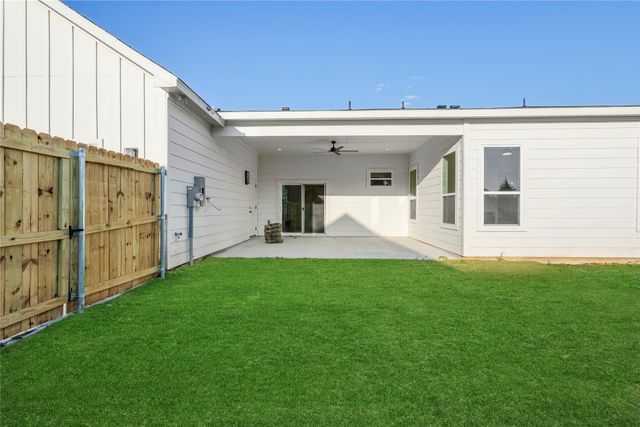 1222 Gannon Lane, Desoto, TX 75115