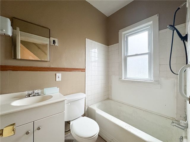 15 De Jonge Street, Rochester, NY 14621