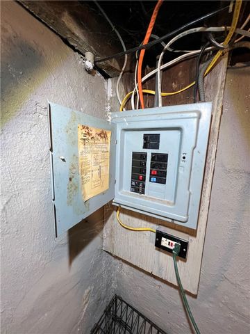 15 De Jonge Street, Rochester, NY 14621