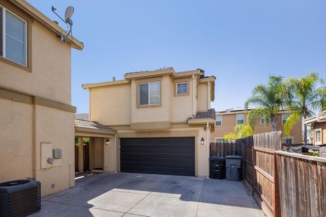 562 Ranger St, Oakdale, CA 95361