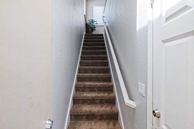 562 Ranger St, Oakdale, CA 95361