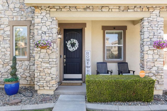 562 Ranger St, Oakdale, CA 95361