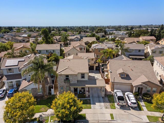 562 Ranger St, Oakdale, CA 95361