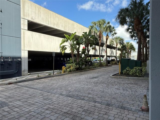 7791 NW 46th St 201, Doral, FL 33166