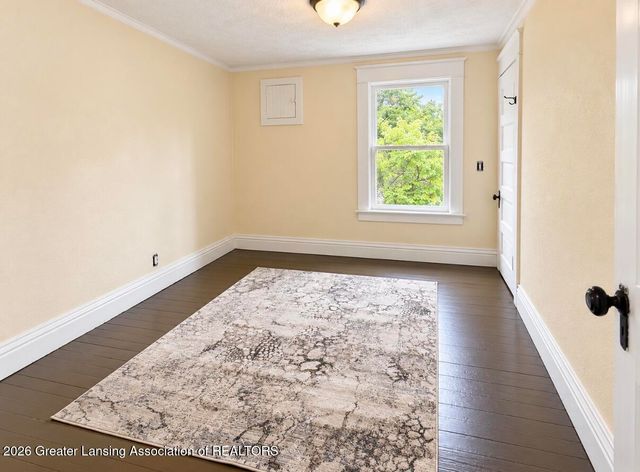 812 N Pine Street, Lansing, MI 48906