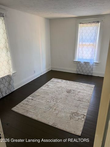 812 N Pine Street, Lansing, MI 48906