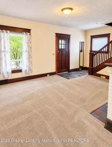 812 N Pine Street, Lansing, MI 48906