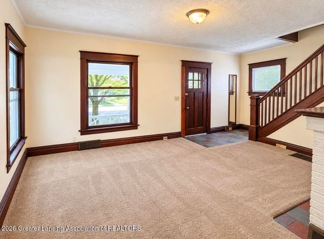 812 N Pine Street, Lansing, MI 48906