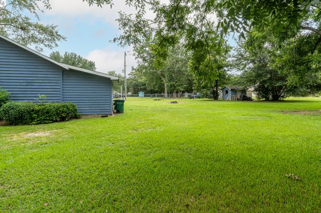 240 Camelia Street, Barnwell, SC 29812