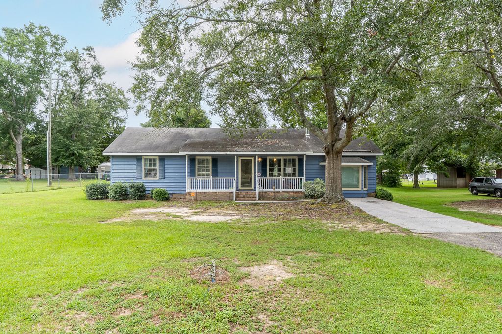 240 Camelia Street, Barnwell, SC 29812