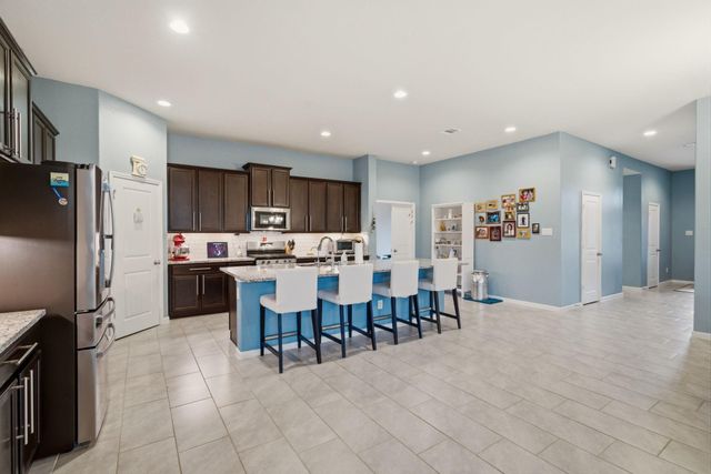 717 Wormwood Drive, League City, TX 77573