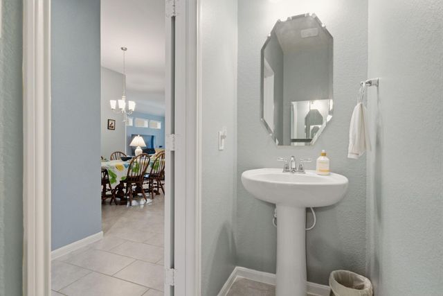 717 Wormwood Drive, League City, TX 77573