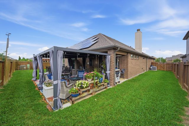 717 Wormwood Drive, League City, TX 77573