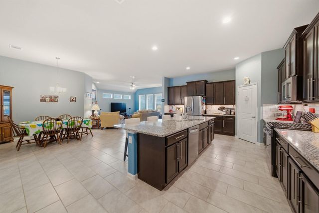 717 Wormwood Drive, League City, TX 77573