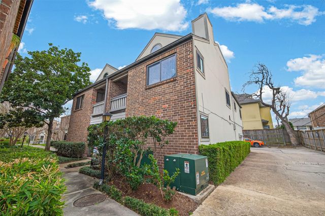 1114 Augusta Drive 10, Houston, TX 77057