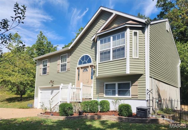 3605 N Meadow Mill Drive, Arnold, MO 63010