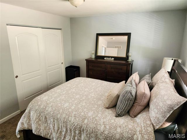 3605 N Meadow Mill Drive, Arnold, MO 63010
