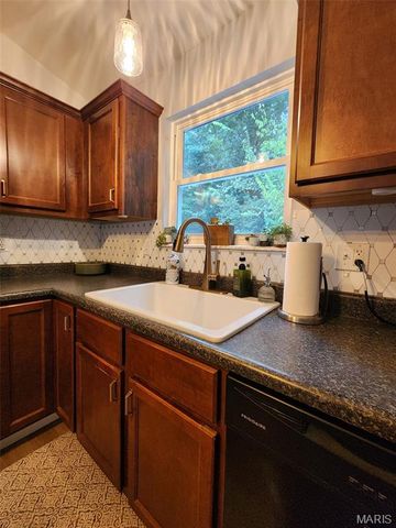 3605 N Meadow Mill Drive, Arnold, MO 63010