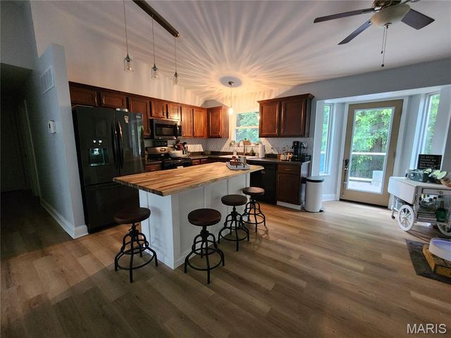 3605 N Meadow Mill Drive, Arnold, MO 63010