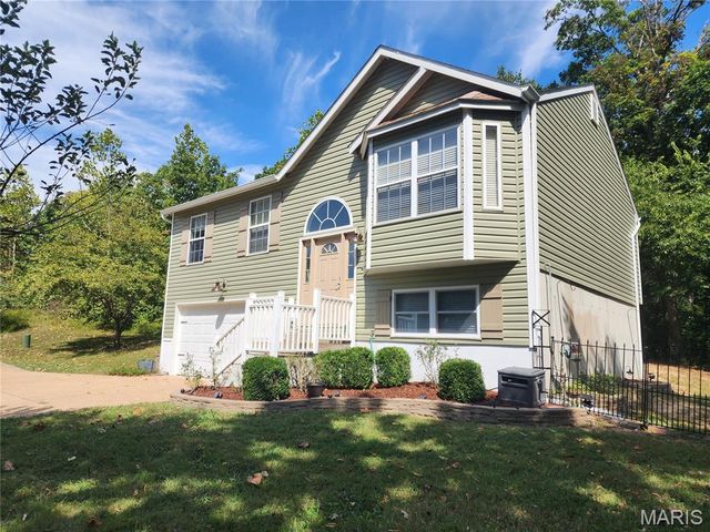 3605 N Meadow Mill Drive, Arnold, MO 63010