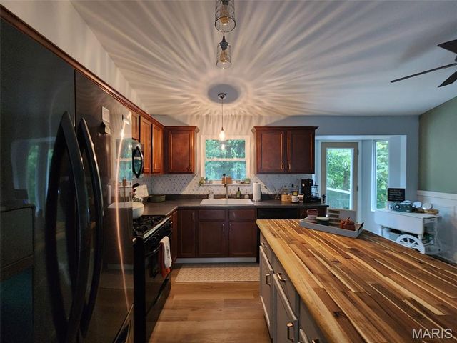 3605 N Meadow Mill Drive, Arnold, MO 63010