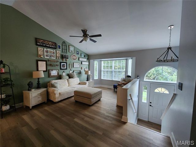 3605 N Meadow Mill Drive, Arnold, MO 63010