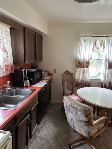 6302 Corunna Road, Flint, MI 48532