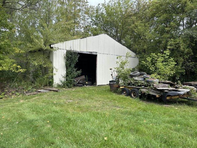 6302 Corunna Road, Flint, MI 48532