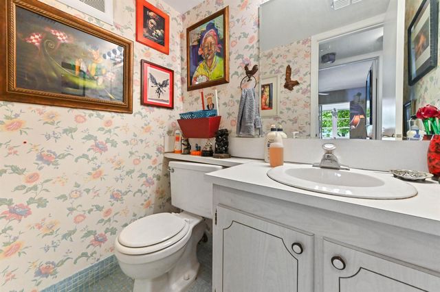 203 Ellesmere D, Deerfield Beach, FL 33442