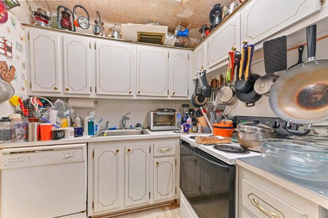 203 Ellesmere D, Deerfield Beach, FL 33442